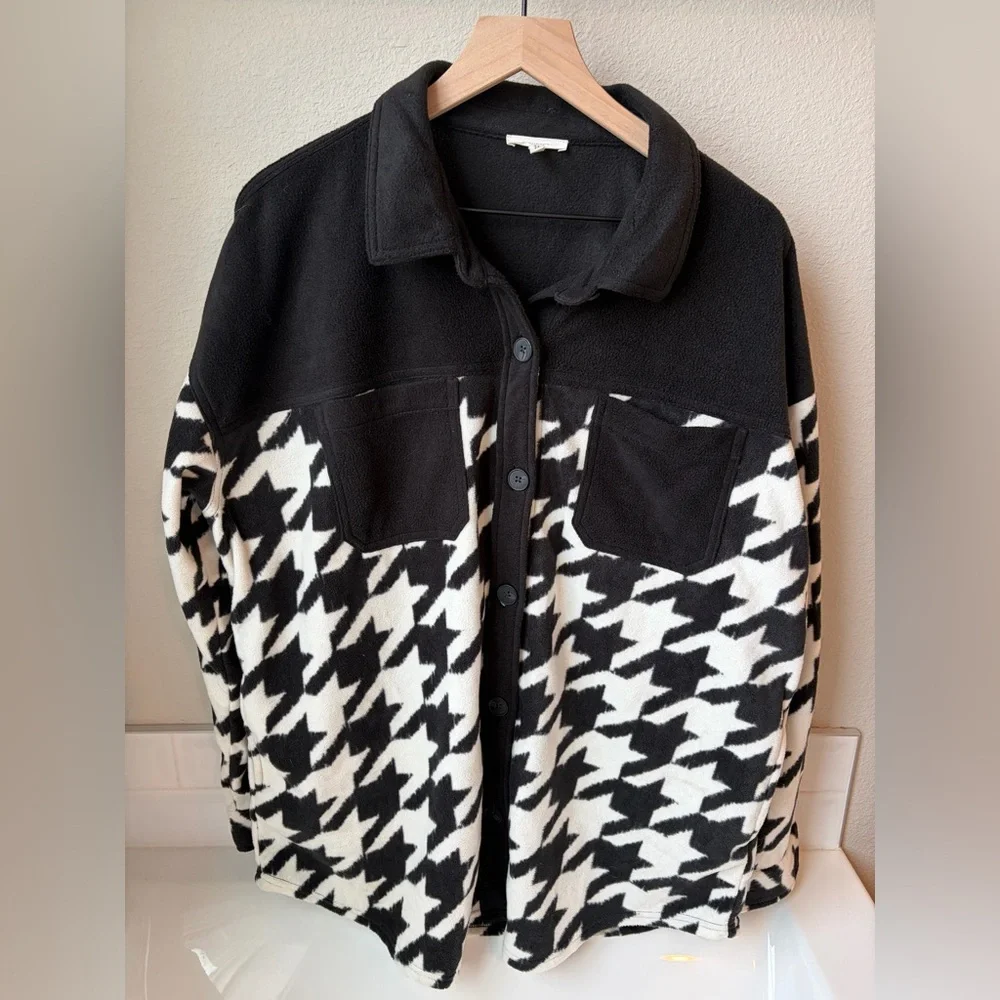 Maurices Black and White‎ Houndstooth Utility Jacket